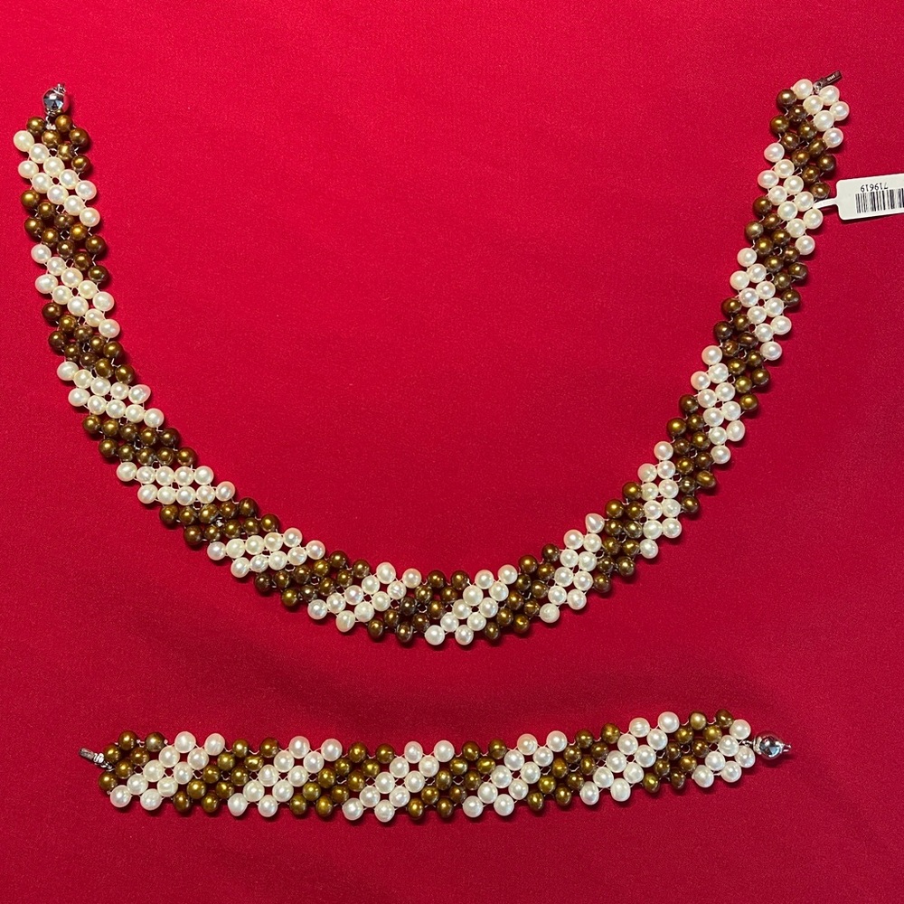 2 pc Contrasting Pearls - Necklace & Bracelet